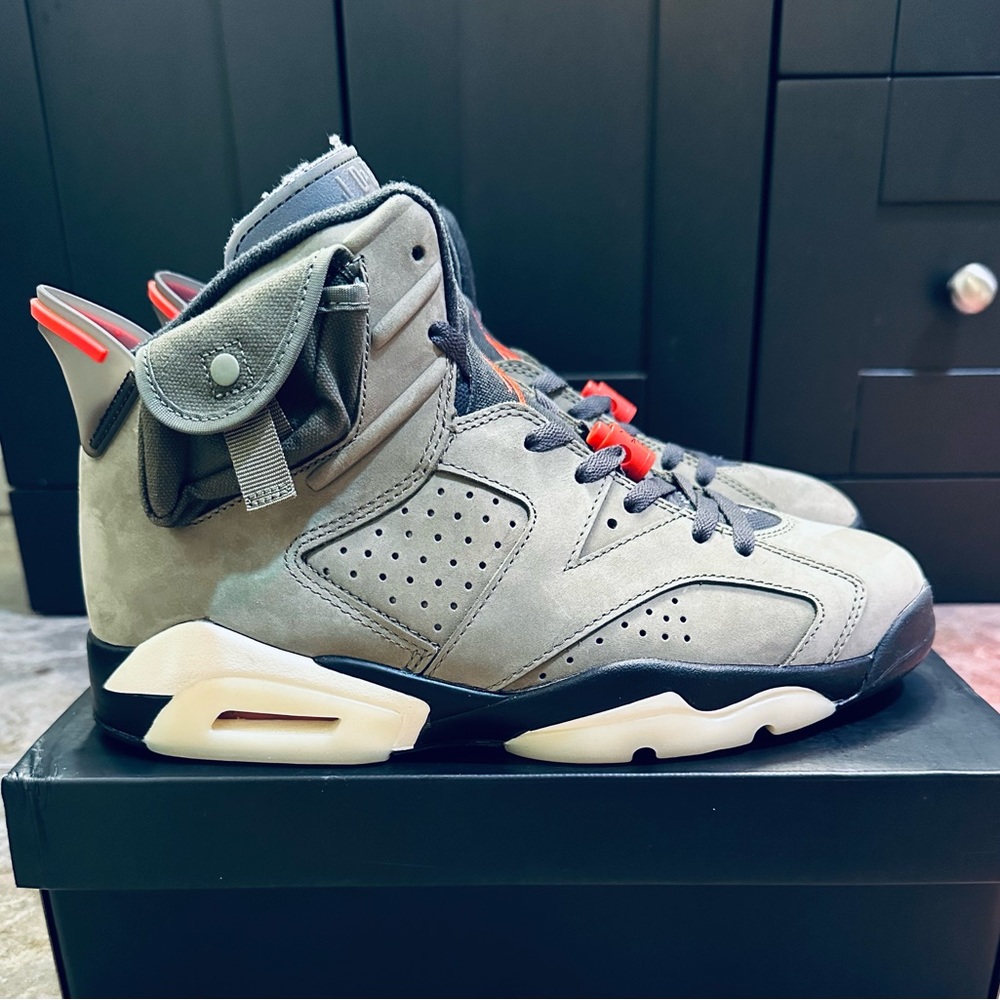 Nike Air Jordan Retro 6 Travis Scott Olive Green. Cactus Jack. Men’s size 10.5